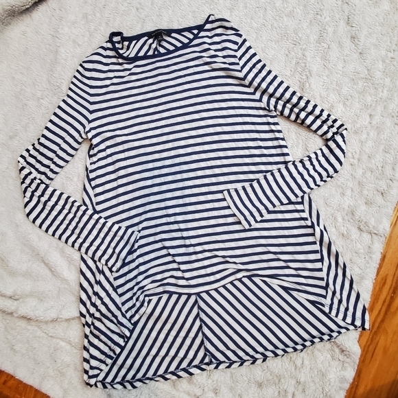 Banana Republic Striped Tee Blouse Navy White Women US Small - Picture 1 of 4